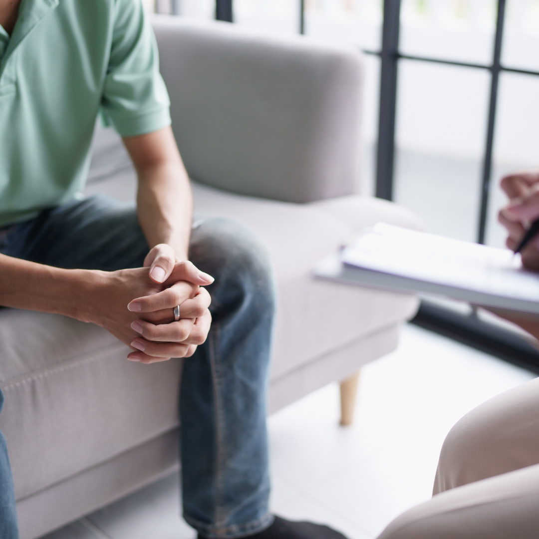 Objawy depresji u dorosłych - jak rozpoznać sygnały ostrzegawcze i gdzie szukać pomocy?